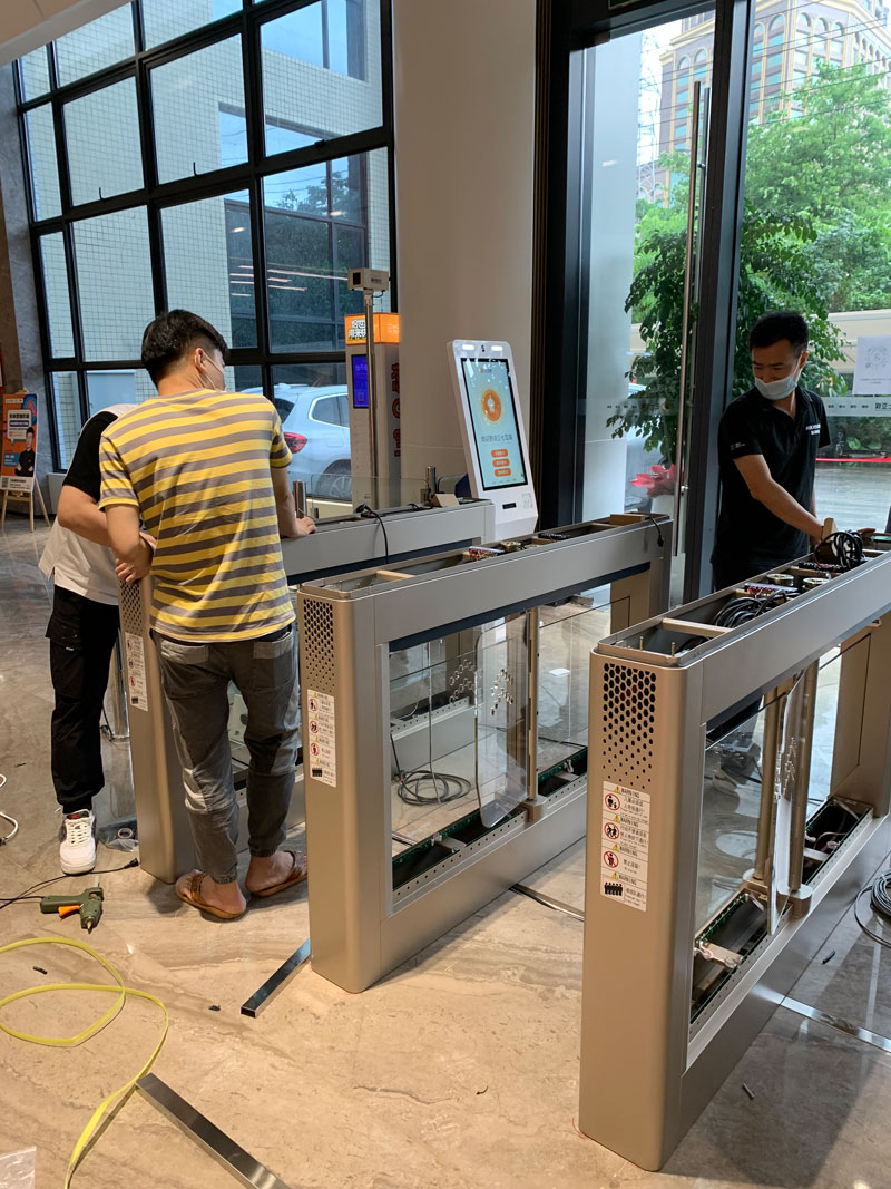 訪客也可以人臉識(shí)別進(jìn)入閘機(jī)